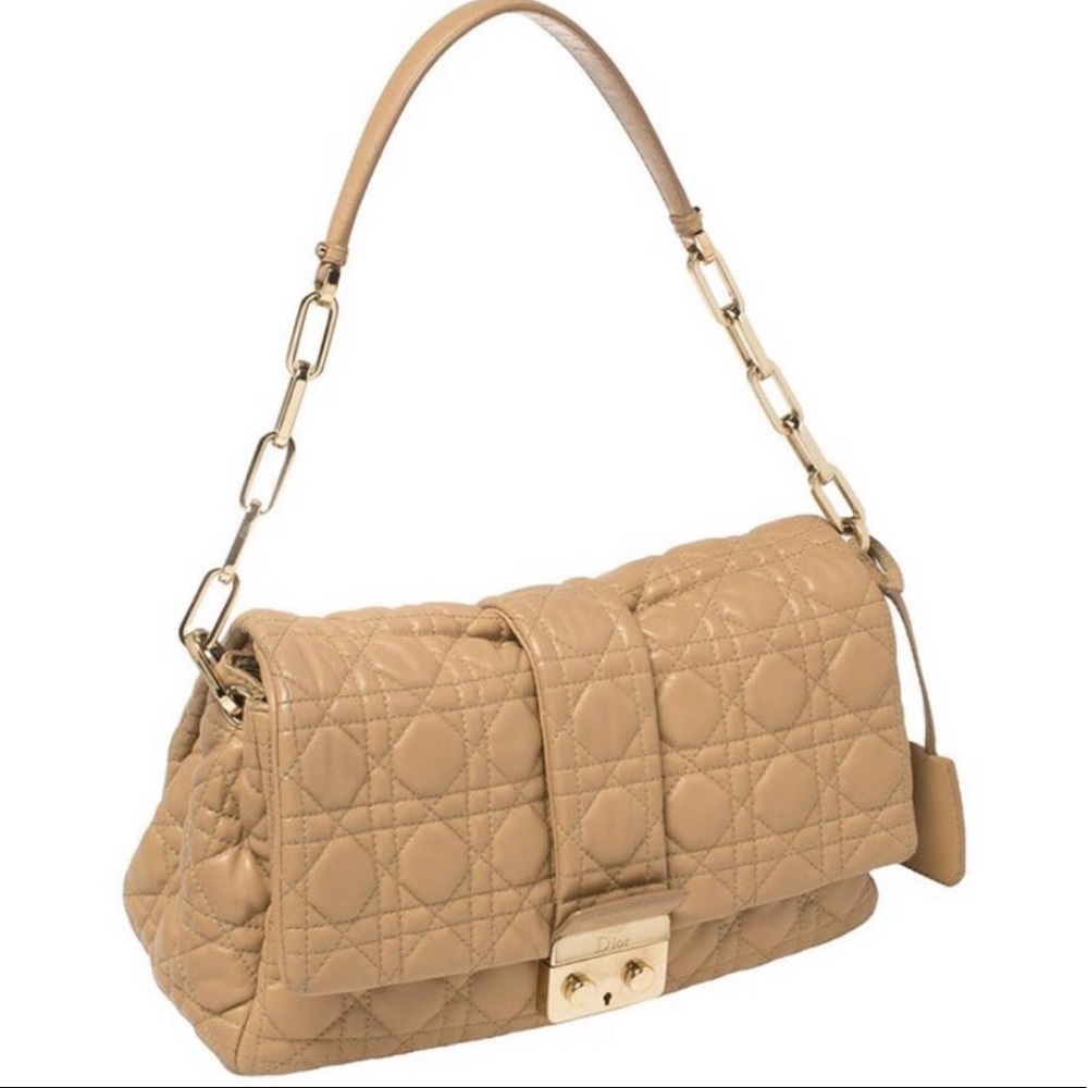💯 authentic Dior new lock medium lamb natural - Picture 1 of 16